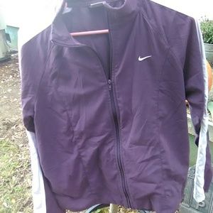 Women's Nike windbreaker